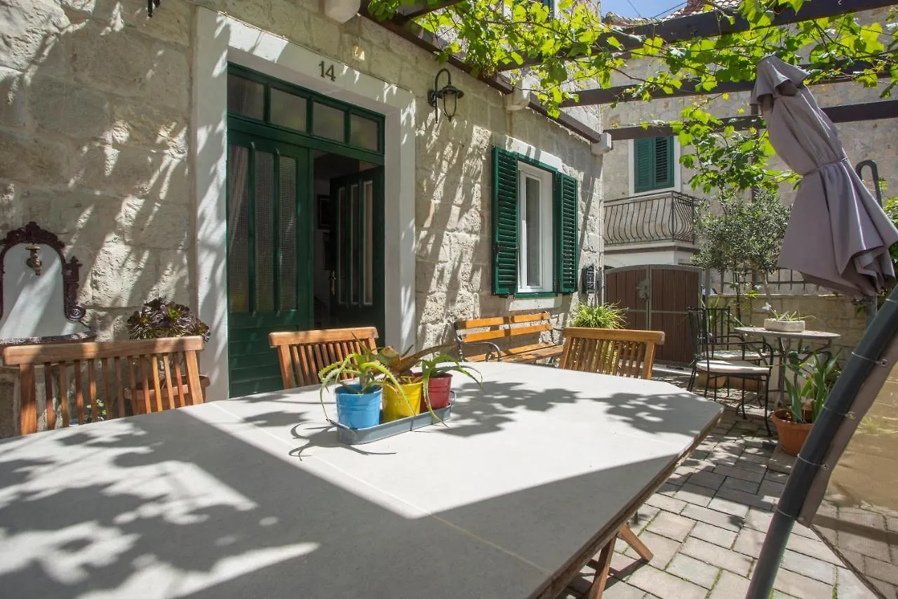 Bossa Studio Apartments Split