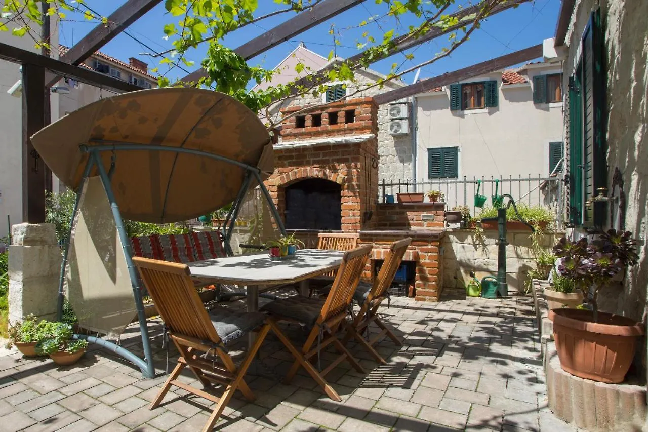 Bossa Studio Apartments Split